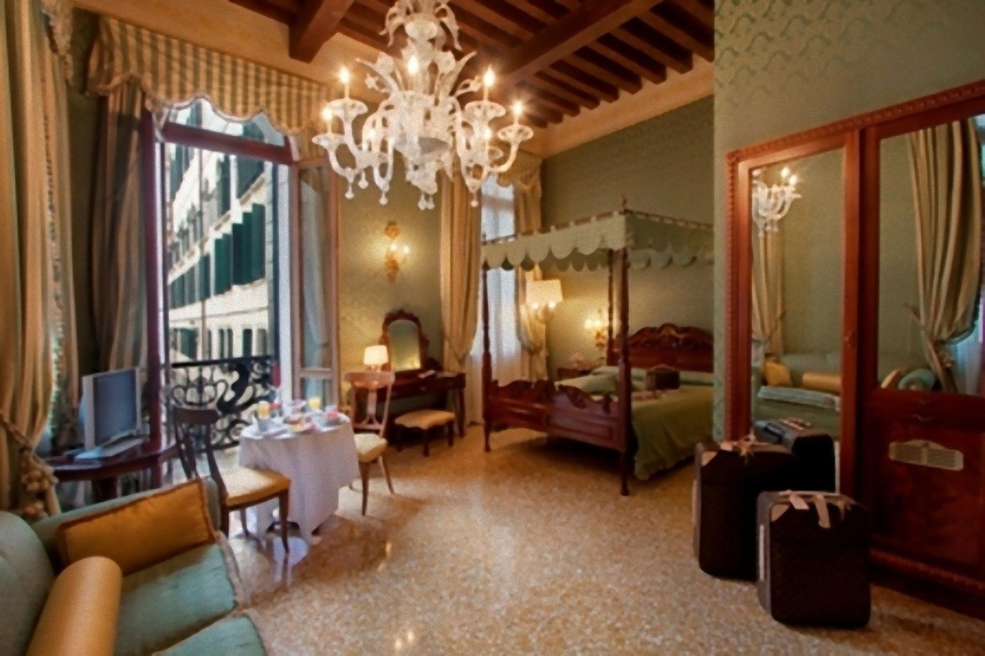 Hotel Al Ponte Dei Sospiri Veneţia Exterior foto