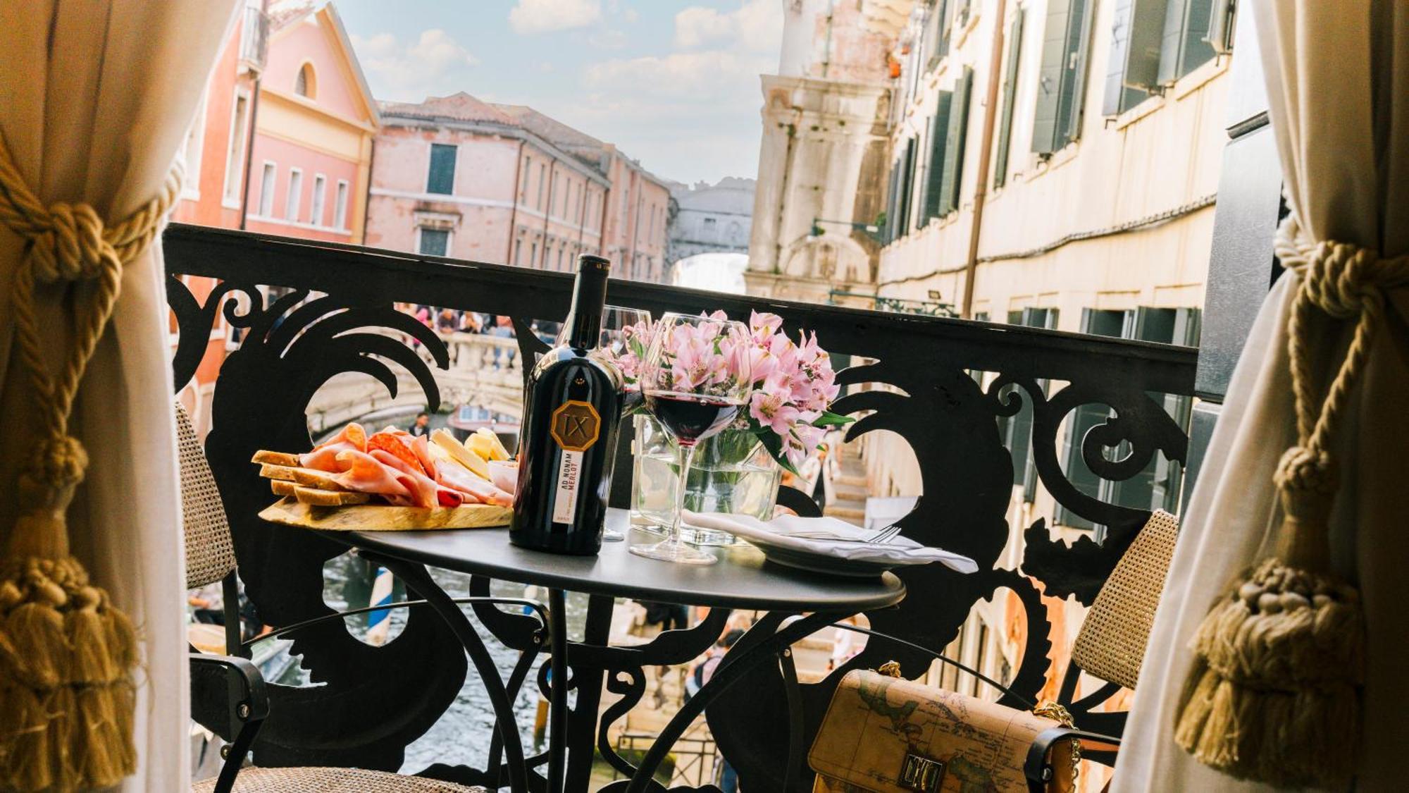 Hotel Al Ponte Dei Sospiri Veneţia Exterior foto